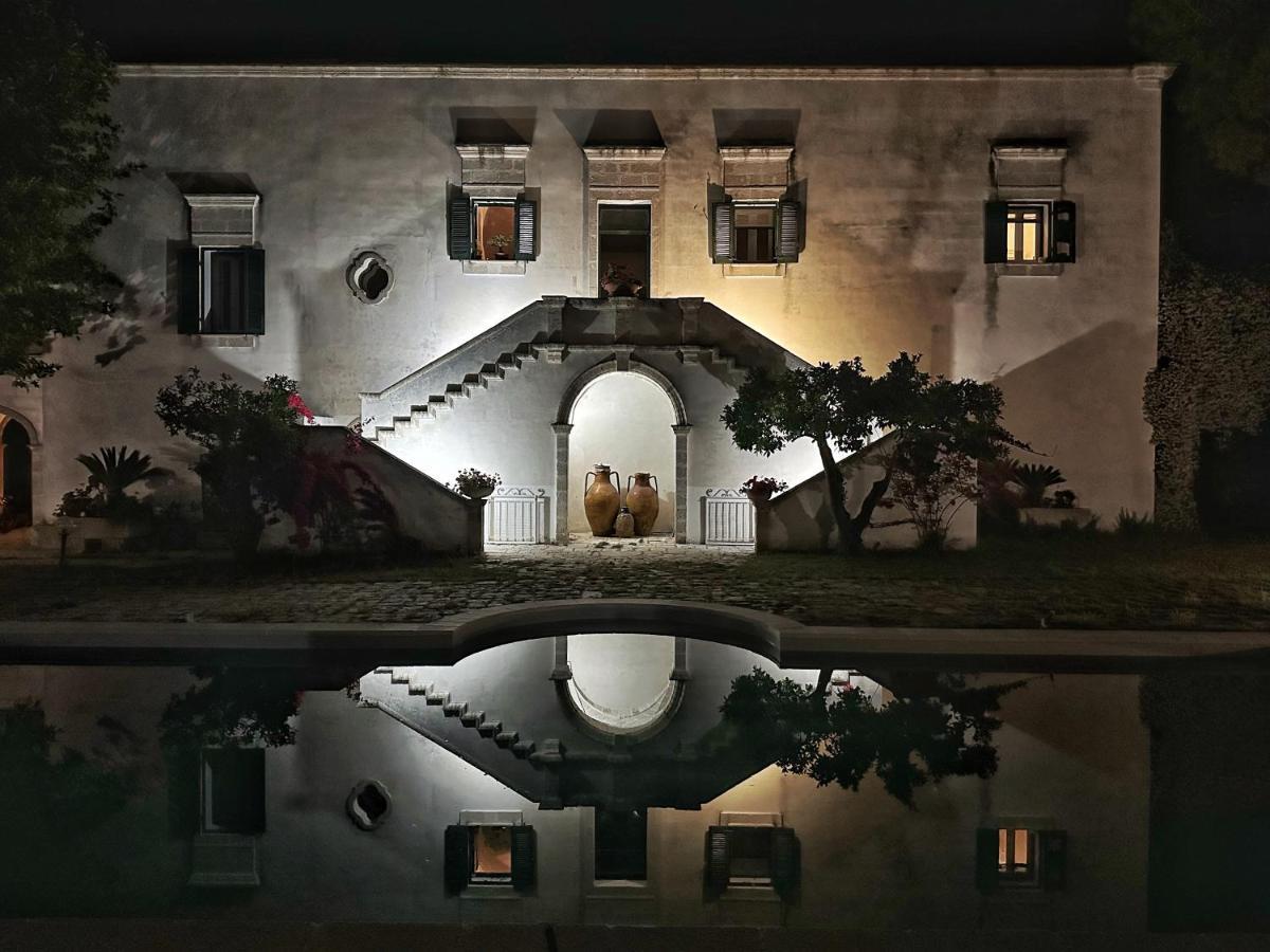 Villa Encantamiento - Dimora Gelsomino - Masseria Storica Nel Cuore Della Puglia Con Piscina Latiano Luaran gambar